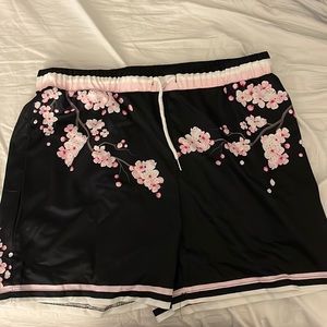 Pink flowers shorts size M